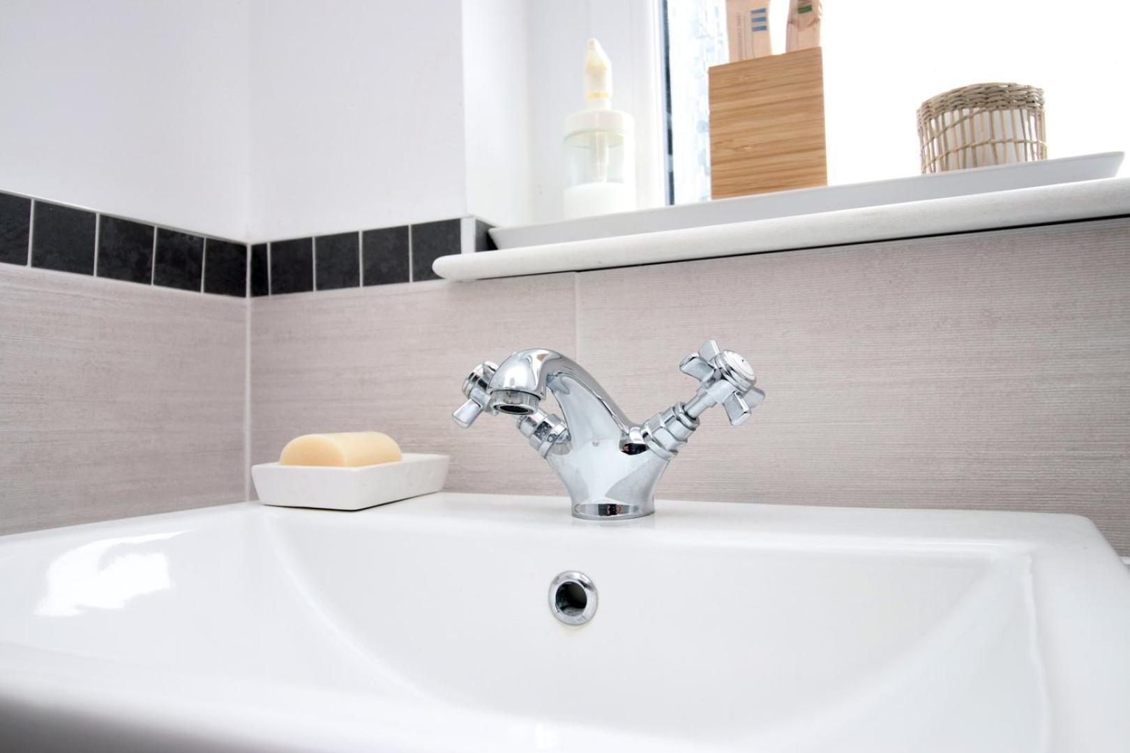Quiet And Spacious 3 Bedroom Cardiff Ngoại thất bức ảnh